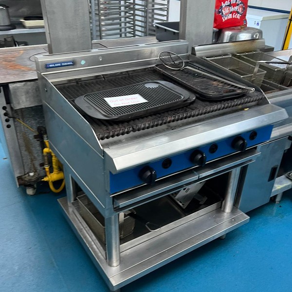 Secondhand Used Blue Seal 3 Burner Char Grill Gas For Sale
