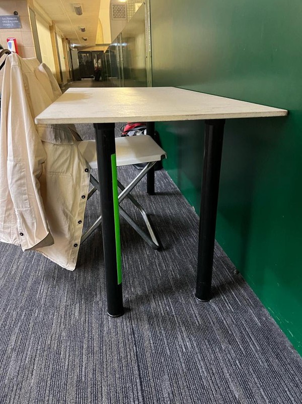 Display Tables Fully Demountable