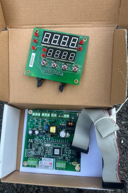 New Unused Thermodyne Digital Controller Flush Mount 90588 For Sale New Unused Thermodyne Digital Controller Flush Mount 90588 For Sale