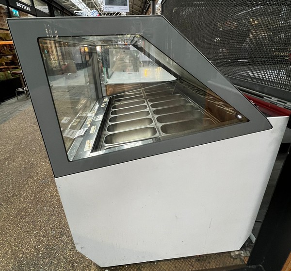 Secondhand ISA Millennium Fan Ventilated Napoli Display Freezer Flat Top For Sale