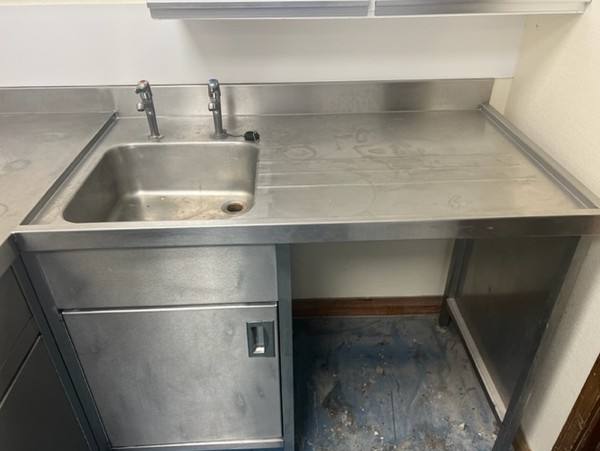 Secondhand Stainless Steel Corner Unit with Sink For Sale