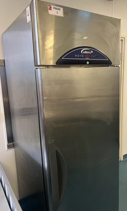 Secondhand Used Williams Upright Fridge For Sale