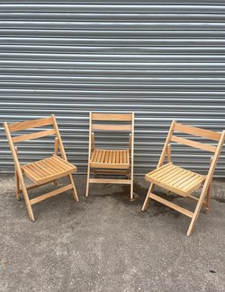 Secondhand Used 140x Rustic Wooden Folding Chairs For Sale