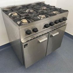 Six burner range cooker