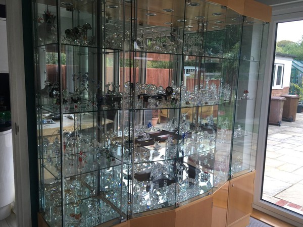 Secondhand Meldan Toughened Glass Display Units For Sale