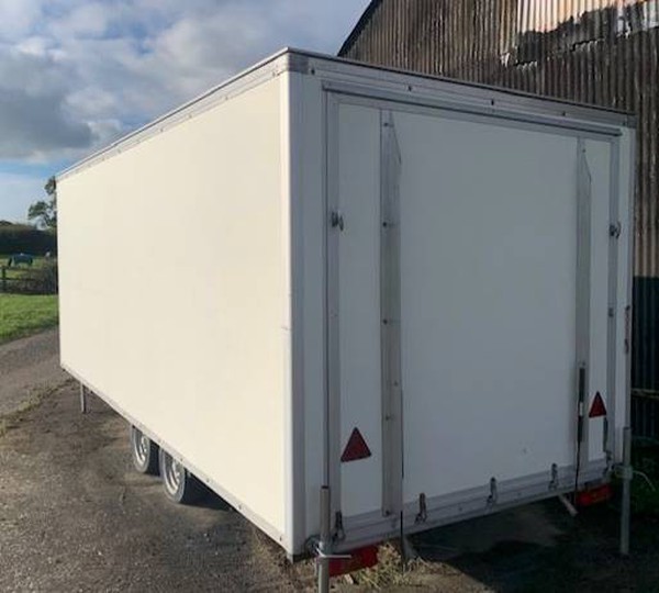 Second hand box trailer with ramp