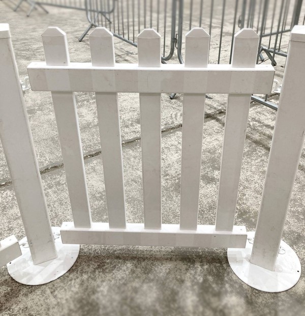 Second hand picket fence for sale