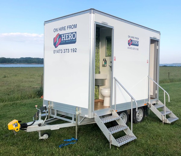 4 Bay toilet trailer for sale