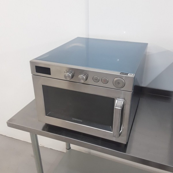 Samsung FS317 Microwave  for sale