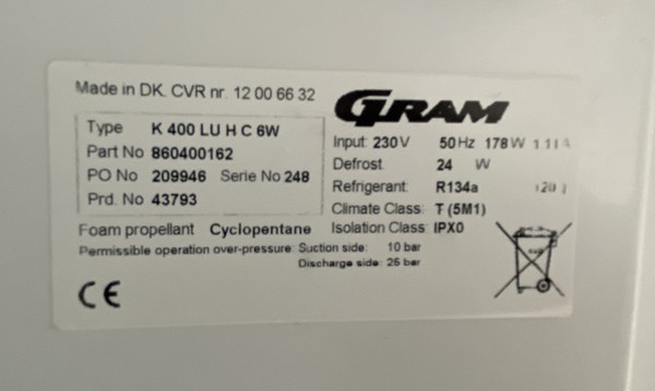 Commercial Gram K400 LU Fridge