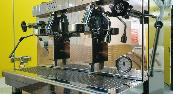 Barista A2 Two Group Espresso Coffee Machine Plus Accessories