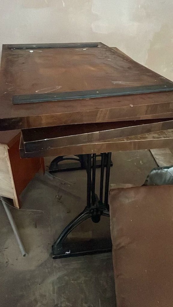 5x Solid Oak Tables - Hampshire 10