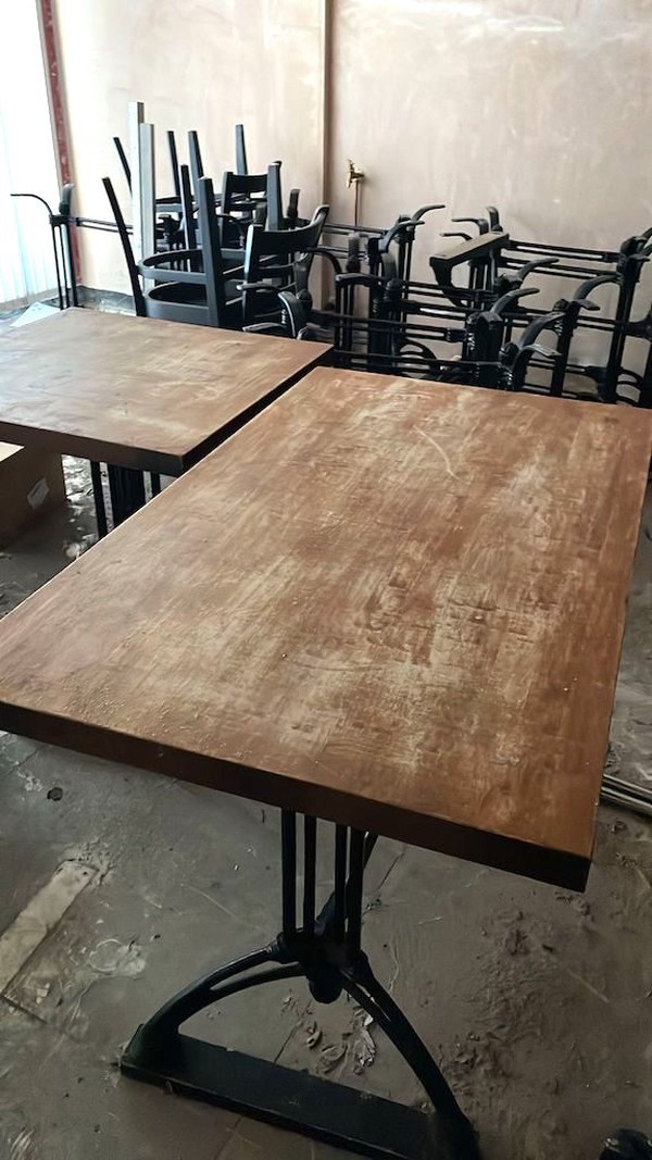 5x Solid Oak Tables - Hampshire 9