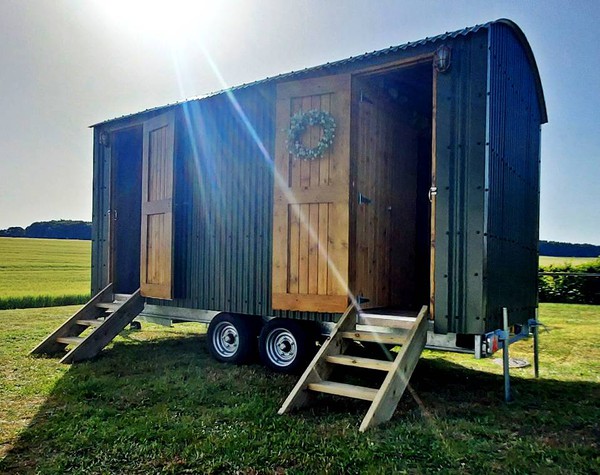 2 + 1 Toilet trailer / Shepherd's hut