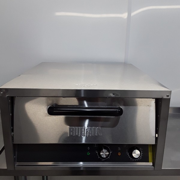 Secondhand Used Buffalo Stone Base Pizza Oven CP868 For Sale