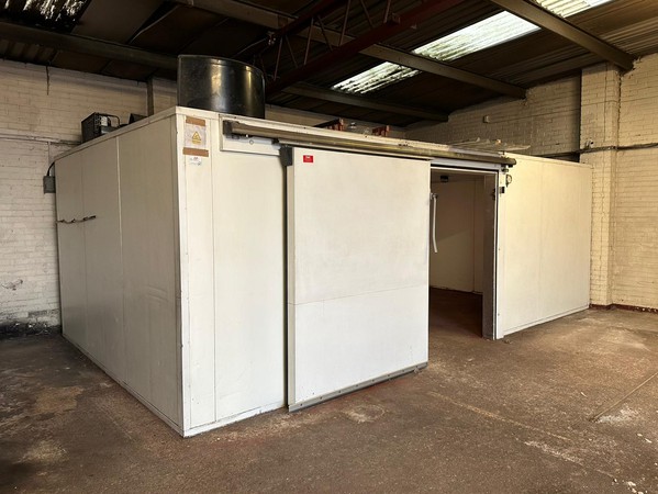 Secondhand Used Walk-In Fridge For Sale