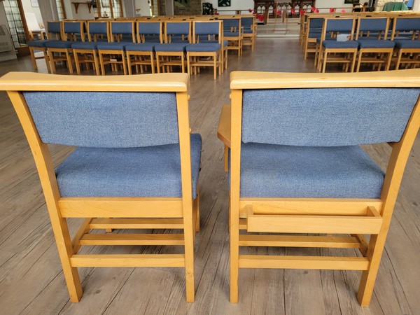 Comfortable Wooden Upholstered Chapel Church Chairs For Sale