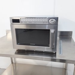 New B Grade Samsung Microwave 1500W Digital FS318