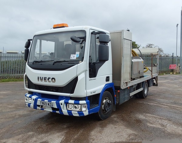 Secondhand Iveco Truck With Vacuum Tank For Sale