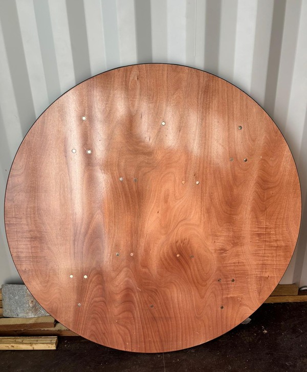Round Banqueting Tables For Sale