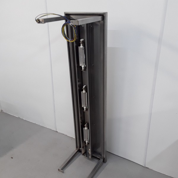 Secondhand Single Heated Gantry Shelf For Sale