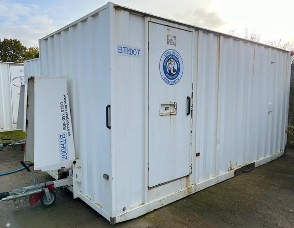 Secondhand Used 16 Foot Boss Cabin Welfare For Sale