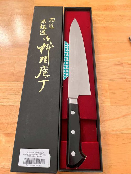 https://for-sale.used-secondhand.co.uk/media/used/secondhand/images/89877/takamura-vg-10-migaki-gyuto-210mm-free-delivery/500/takamura-vg-10-migaki-gyuto-210mm-free-delivery-630.jpeg