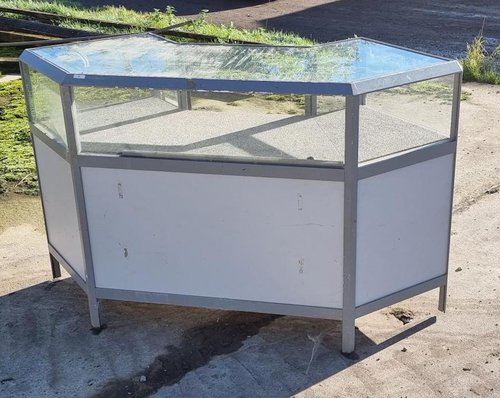 Corner Display Counter for sale Corner Display Counter for sale