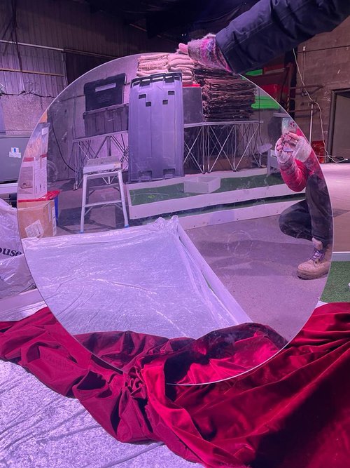 Secondhand Used 270x Acrylic Mirror Bases In 3 Sizes For Sale Secondhand Used 270x Acrylic Mirror Bases In 3 Sizes For Sale