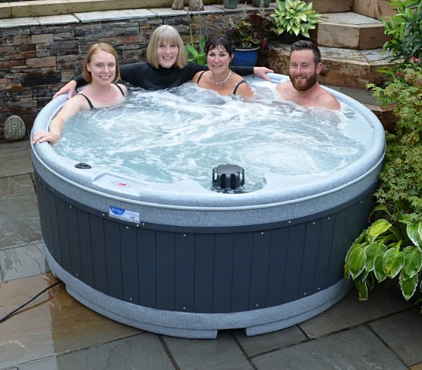 Hot tub hire business
