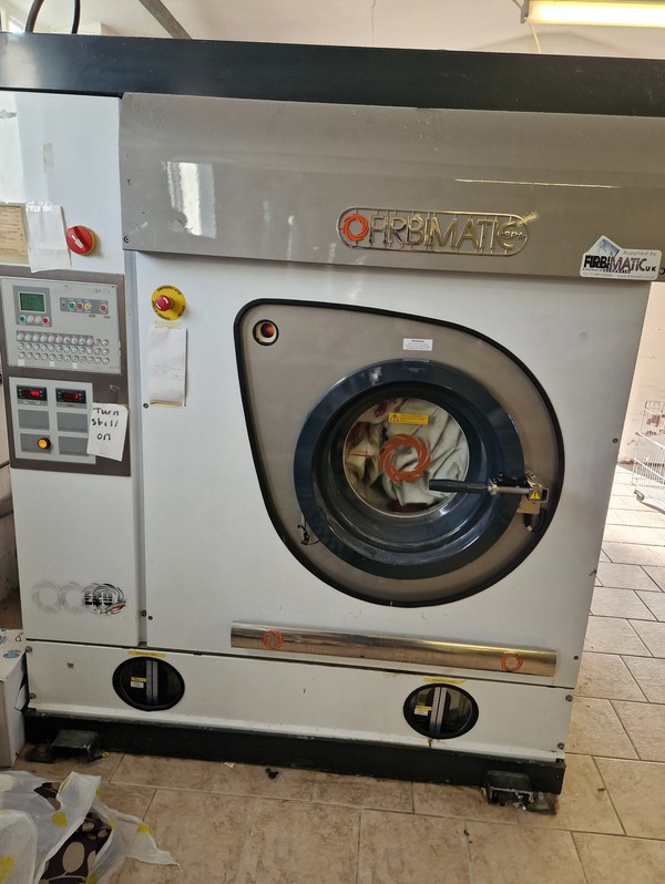 Secondhand Used Industrial Dry Cleaning Machine For Sale