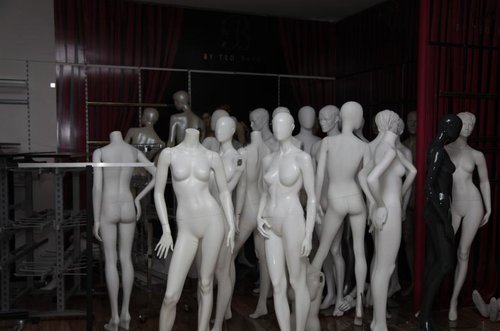 100x Mannequins Various Colours, Styles & Genders For Sale 100x Mannequins Various Colours, Styles & Genders For Sale