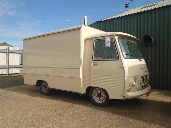 Used Peugeot J7 Wood Fired Pizza Van For Sale