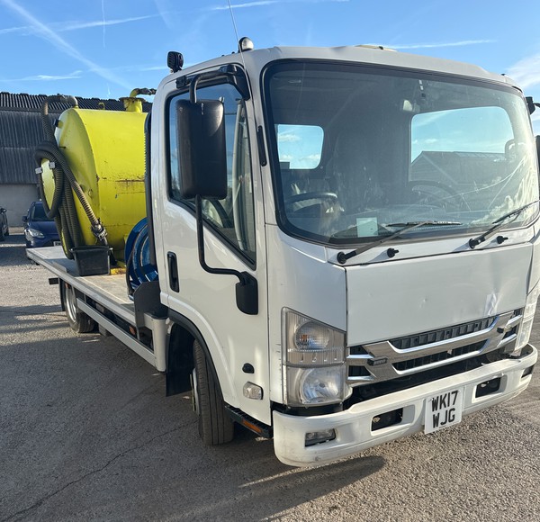 Secondhand Used 5.5 Ton Isuzu Pump Truck For Sale