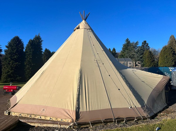 Secondhand Used Giant Tipi For Sale