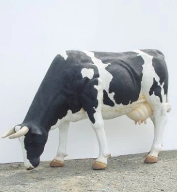Secondhand 2x Life Size Cow Models