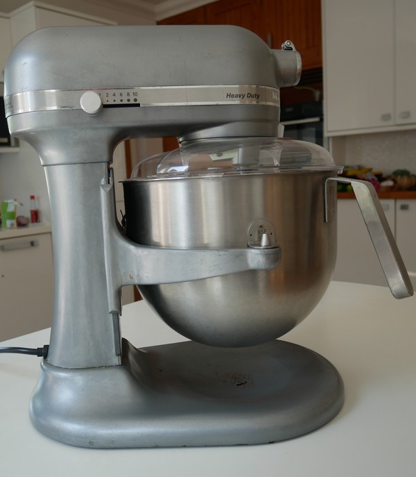 Secondhand Used KitchenAid Bowl-Lift Stand Mixer 6.9Ltr For Sale