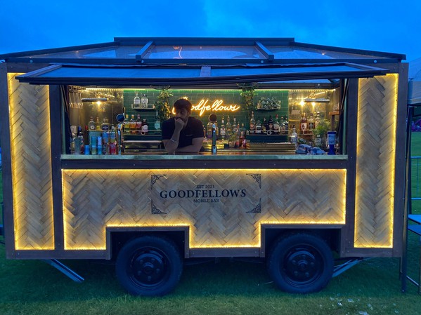 Secondhand Used Unique Mobile Bar For Sale