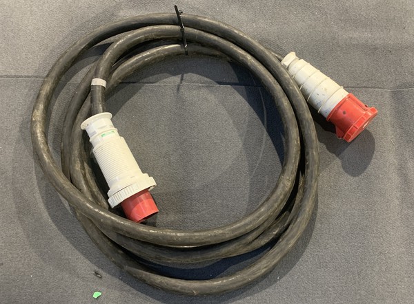Three phase 125a extension lead