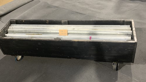 Stage legs + transport case Stage legs + transport case