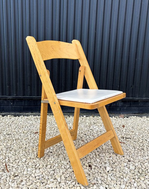 38x Wooden Folding Chairs With Seat Pads For Sale 38x Wooden Folding Chairs With Seat Pads For Sale