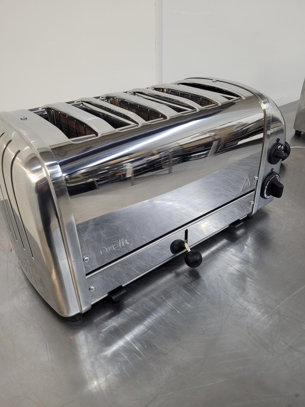 New B Grade Dualit 6 Slot Bun Toaster Stainless CD384 For Sale