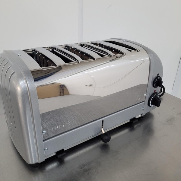 New B Grade Dualit 6 Slot Bun Toaster Stainless CD388 For Sale