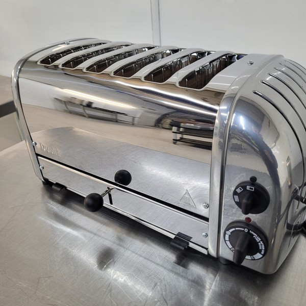 New Dualit 6 Slot Toaster Stainless E972 For Sale