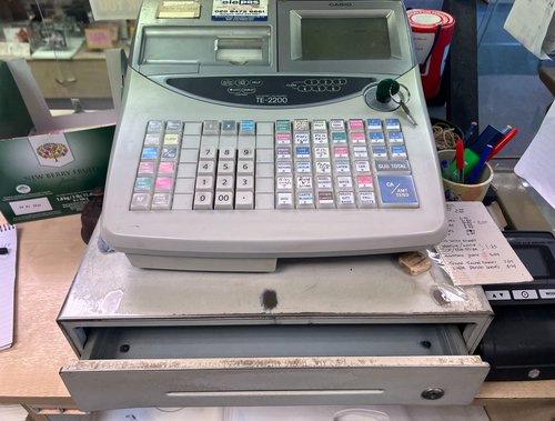 Second hand deals tills for sale