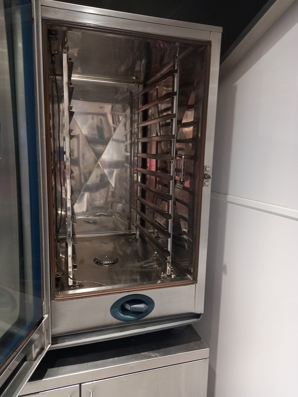 Three Phase Rational SCC101E 10 Grid Combi Oven