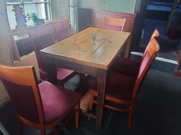 Secondhand 6x Pub Tables And Chairs