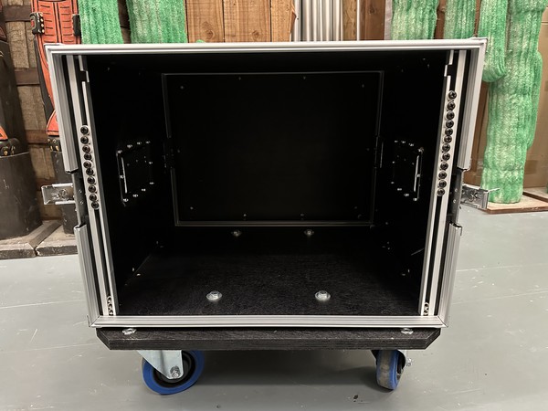 Cable Road Trunk Flightcases