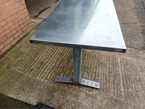 Cafe tables with stainless steel tables