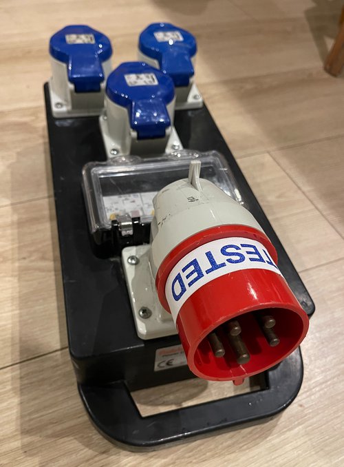 RUB1852 - 32AMP Power Distribution Box For Sale RUB1852 - 32AMP Power Distribution Box For Sale